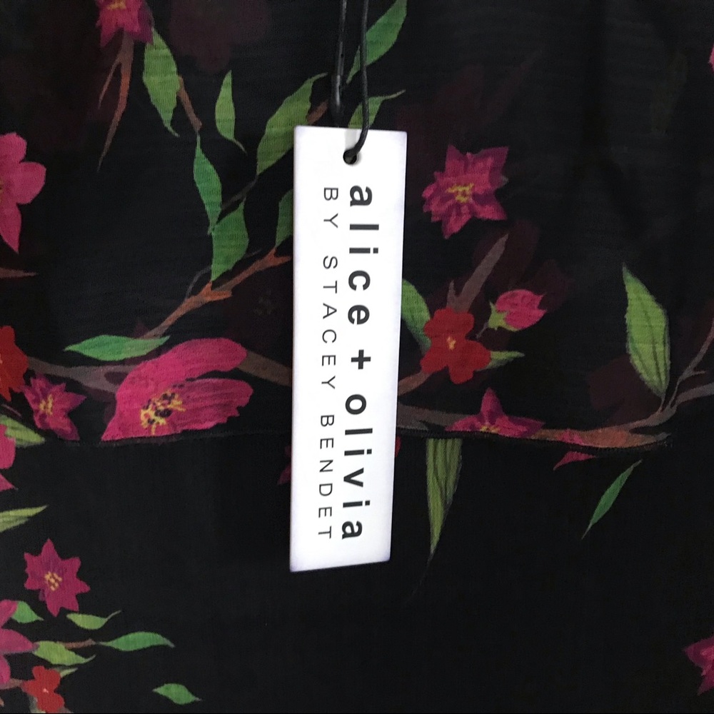 NWT Off the Shoulder Alice + Olivia Ruffle Mini Dress 🌺 - Picture 4 of 7